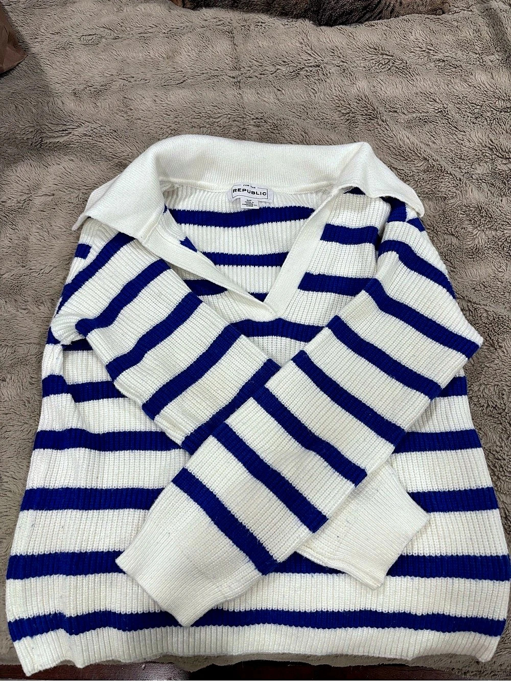 Miaou Striped V-Neck Sweater White & Blue